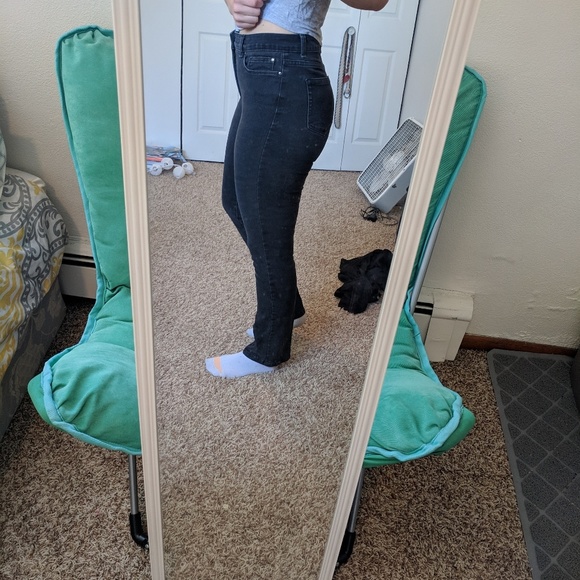 Black Jeans - Picture 2 of 4